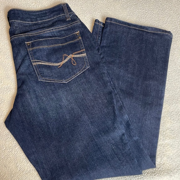 Size 16P boot cut Jean - Picture 1 of 5